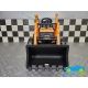 TRACTOR PARA NIÑOS JCB SITEMASTER 12V 2.4G CON PALA